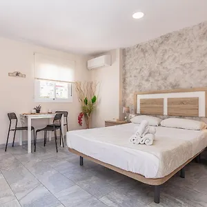 Lola Apartmán